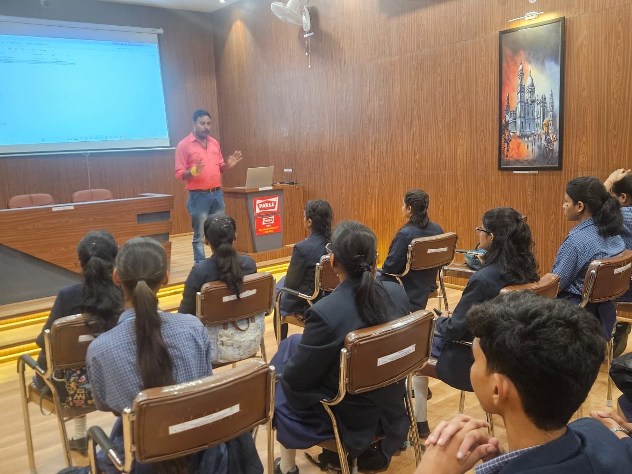 Vidya Niketan School Students Visited Parle G Factory